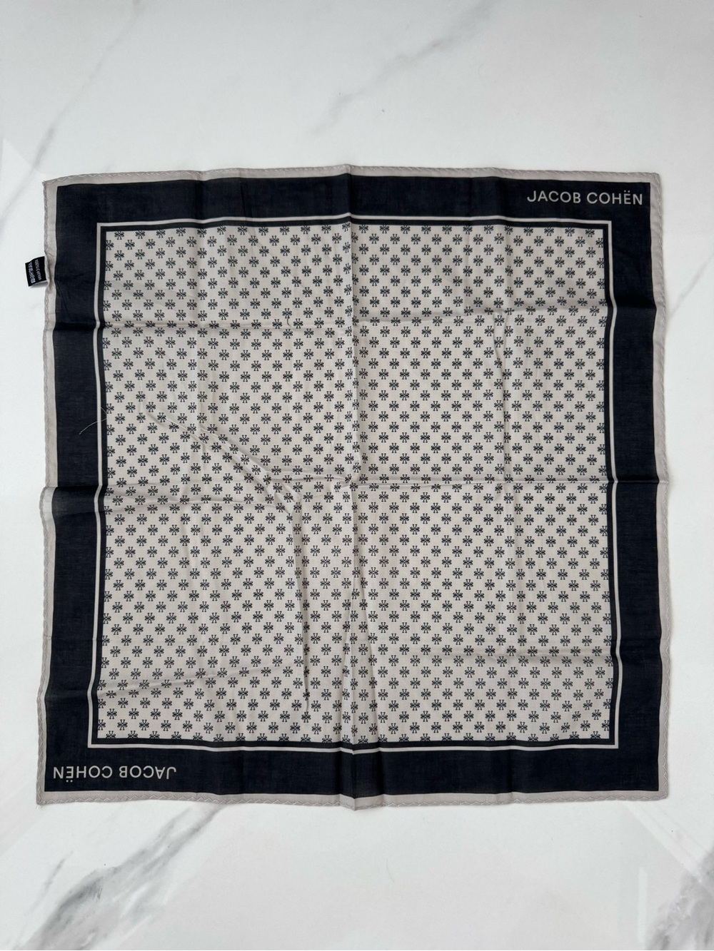 Jacob Cohen Men's Black and Cream Cotton Pocket Square